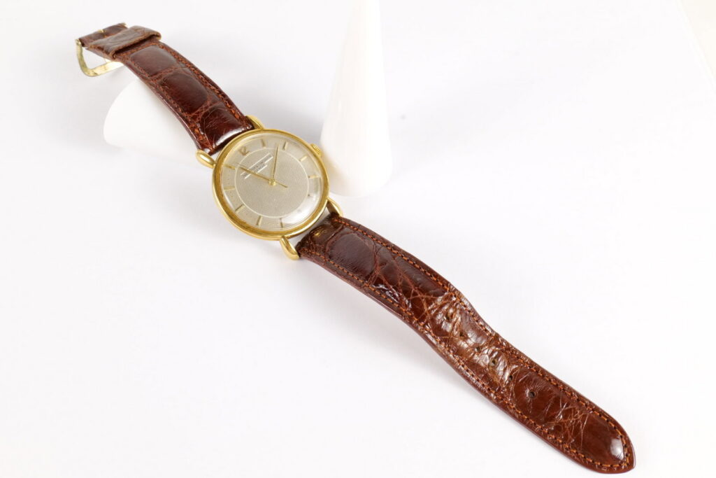 Lot 80 Vintage Vacheron & Constantin 18K Gold Wristwatch